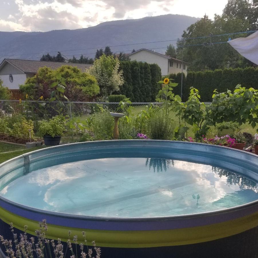 Global Village Permaculture Bnb オリバー エクステリア 写真
